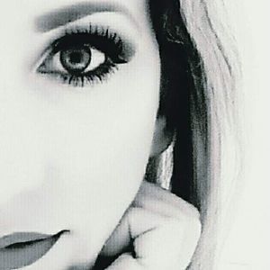 Meet your Posher, Brittney